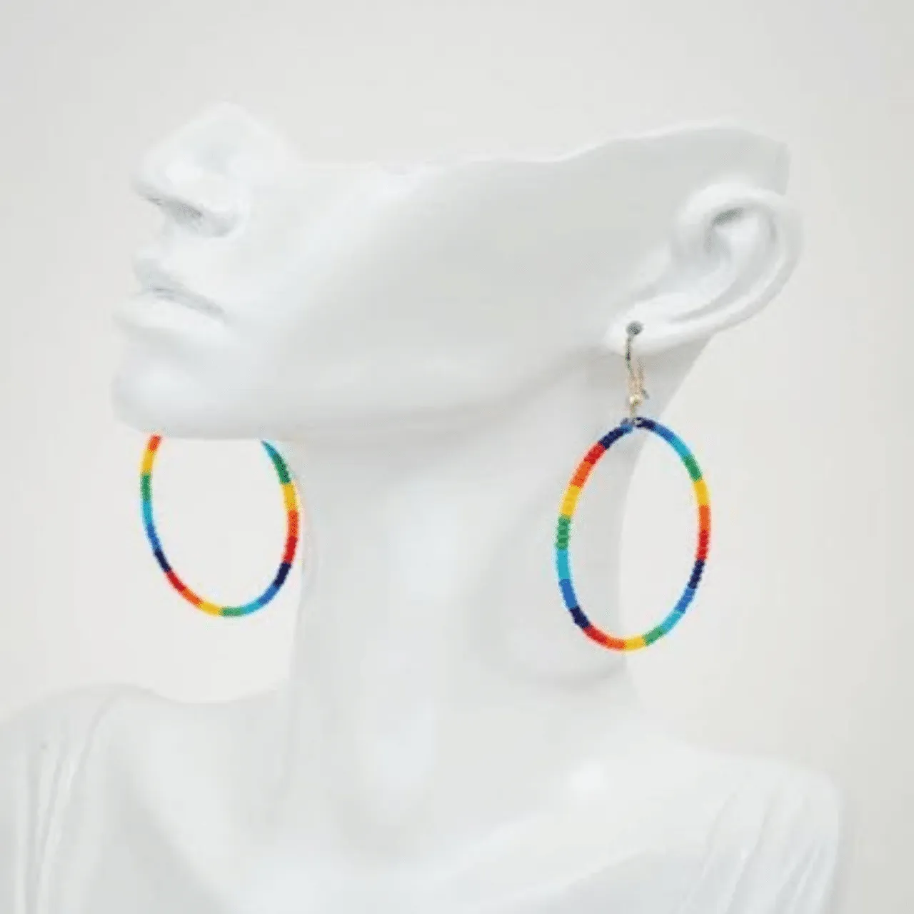 Image 4 Beaded Dangly earrings